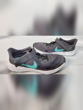 Nike Revolution Easyfly Kids Gray & Teal Athletic Sneakers Sz 7Y Athletic Zip Up